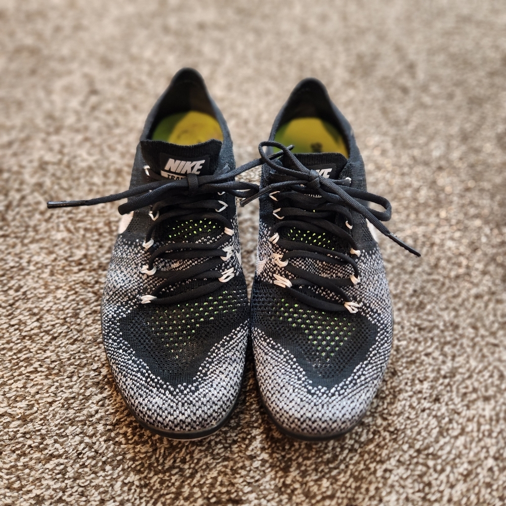 Nike Free Focus Flyknit 2 Womens Running Shoe Size 6
